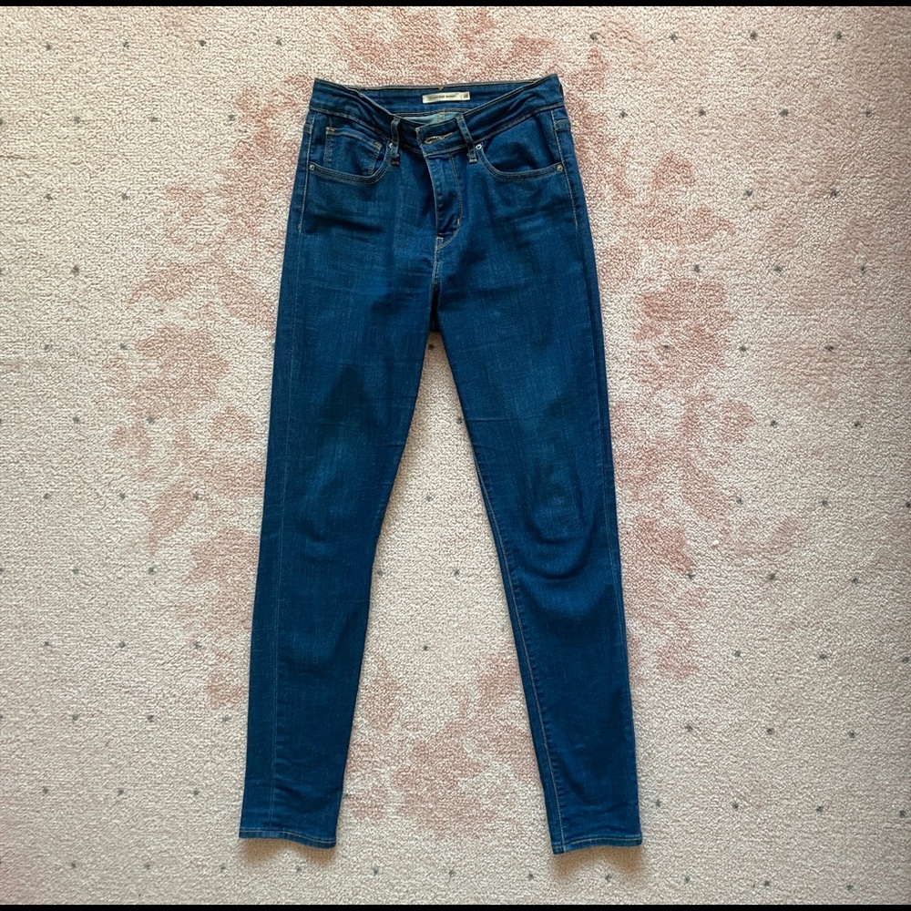 Levi’s 721 High Rise skinny jeans size 28